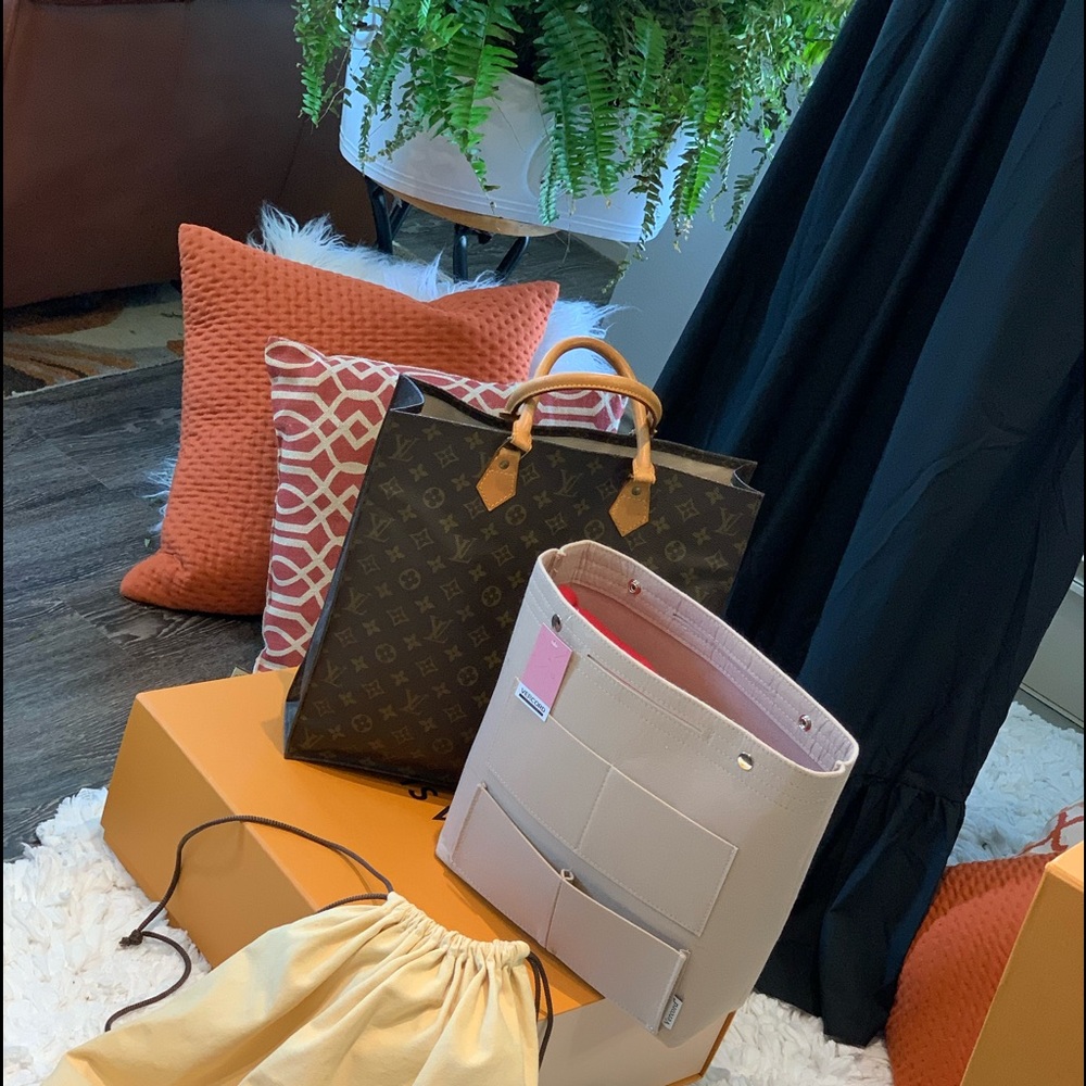 🌸 HP 🌸 LV Sac Plat MIF w/ organizer and bandeaus